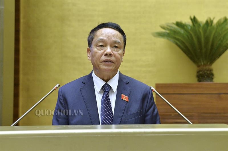 Chủ nhiệm Ủy ban Quốc phòng- An ninh Võ Trọng Việt trình bày Báo cáo thẩm tra dự án Luật Công an nhân dân (sửa đổi)