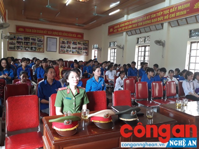 Toàn cảnh buổi tuyên truyền
