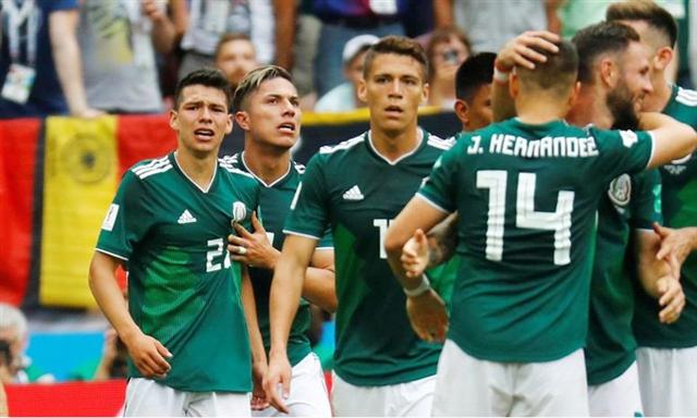 Mexico thắng sốc trước ĐKVĐ Thế giới Đức trong ngày ra quân