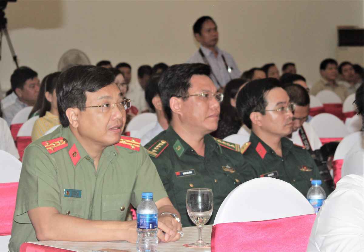 Các đại biểu dự lễ