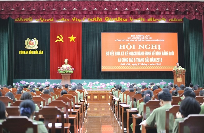 Toàn cảnh Hội nghị.
