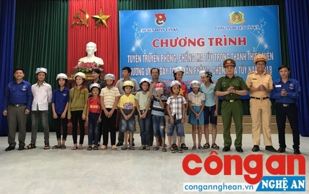 Tuyên truyền, phổ biến pháp luật về phòng chống ma túy