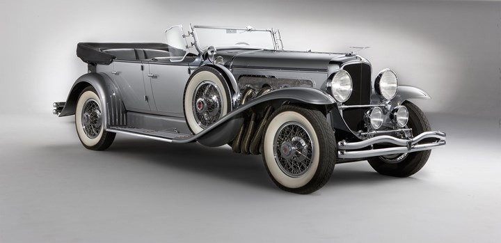 1920 - 1929: Duesenberg Model J là chiếc xe nhanh nhất khi đạt vận tốc 191 km/h.