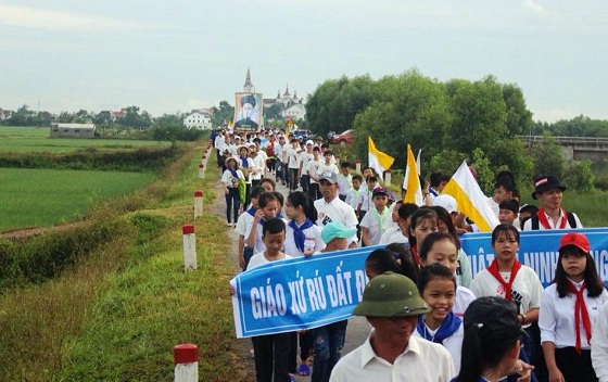 Chế tài xử lý đối với hành vi tụ tập đông người trái pháp luật