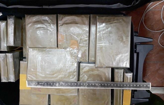 Phá đường dây ma túy lớn nhất TP.HCM, ban chuyên án thu giữ 179 bánh heroin