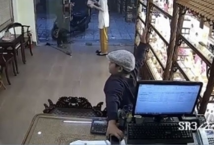 Bi kịch cha mẹ dạy con trẻ ăn trộm