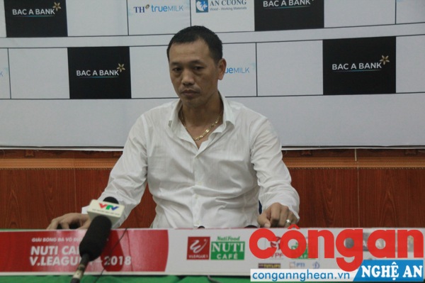 Còn về phía HAGL, HLV Dương Minh Ninh cho rằng SLNA có được chiến thắng này là hoàn toàn xứng đáng, qua đó giúp họ đứng trong top đầu của BXH