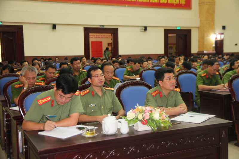 Các đại biểu dự hội nghị