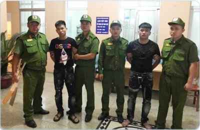 Nhóm côn đồ mang đao, kiếm đi giải quyết mâu thuẫn trong đêm
