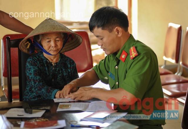 Nhiều kết quả sau 10 năm thực hiện Luật Cư trú