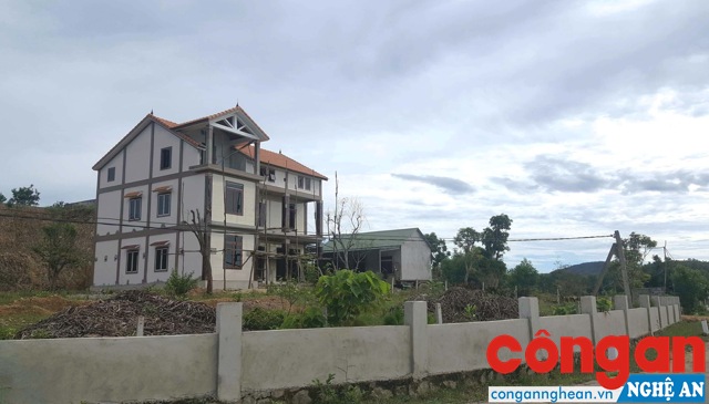 Hà Tĩnh: Ngang nhiên xây biệt thự trên đất nông nghiệp