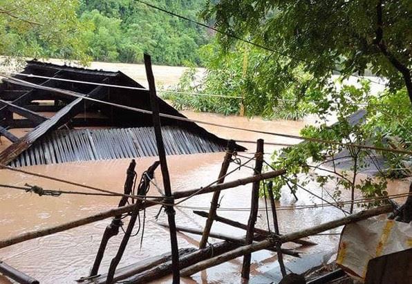 Nhiều bản làng ở Kỳ Sơn bị cô lập