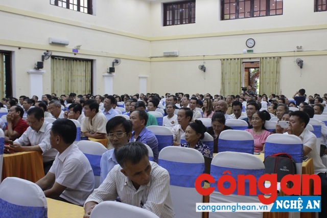 Gần 300 học viên trường Nghiệp vụ Công an Nghệ Tĩnh của khóa học 1978 đông đủ tham gia