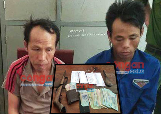 Bắt giữ 2 đối tượng là cha con chuyên buôn bán ma túy