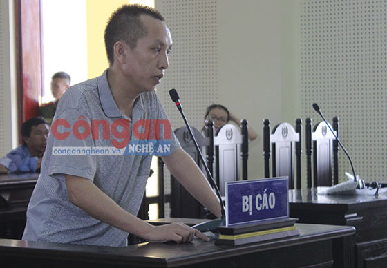 Án tử hình cho cựu giáo viên xách 15 bánh hêrôin đi 'giao dịch'