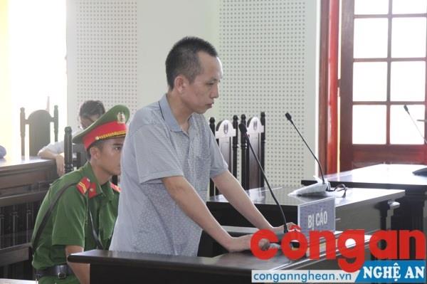 'Ôm' 15 bánh hêrôin, thầy giáo dạy tiểu học lĩnh án tử hình