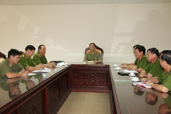 Cũng cùng tháng 7-2015, lại thêm vụ án gây rúng động dư luận xã hội, hung thủ Vi Văn Hai ra tay tàn độc sát hại 4 mạng người đầy man rợ ở huyện Tương Dương, Nghệ An. Bộ trưởng Trần Đại Quang khi ấy tiếp tục tới chỉ đạo điều tra vụ thảm án, trực tiếp nghe báo cáo án. Không lâu sau đó, hung thủ đã bị bắt giữ thành công trong niềm vui mừng của người dân cả nước.