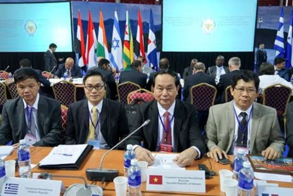 Với công tác đối ngoại, Bộ trưởng Trần Đại Quang luôn có những chuyến công tác mang lại kết quả về việc hợp tác phòng chống tội phạm với nhiều quốc gia trên thế giới.  Trong hai ngày 24 và 25-6-2015, tại Ulan-Uđe – Liên bang Nga, Bộ trưởng Trần Đại Quang đã tham dự Hội nghị lần thứ 6 lãnh đạo cấp cao phụ trách an ninh các nước. Tại đây, Bộ trưởng Trần Đại Quang đã có bài tham luận 