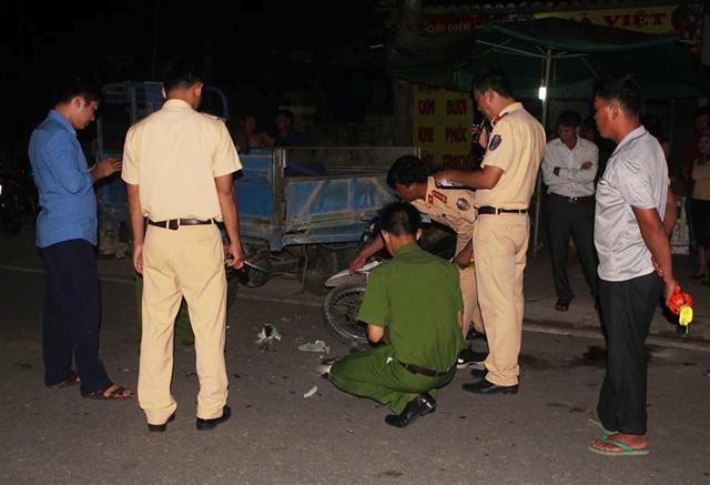 Va chạm với xe ba gác, nam thanh niên đi xe máy tử vong