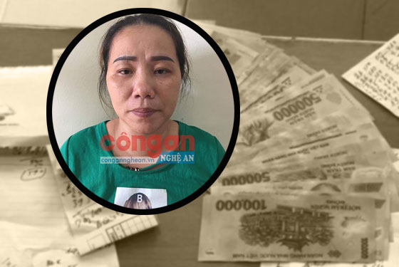 Đối tượng nữ đánh bạc bằng hình thức lô đề