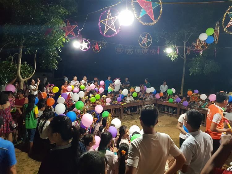 Chương trình “Đêm Trung thu miền biên cương
