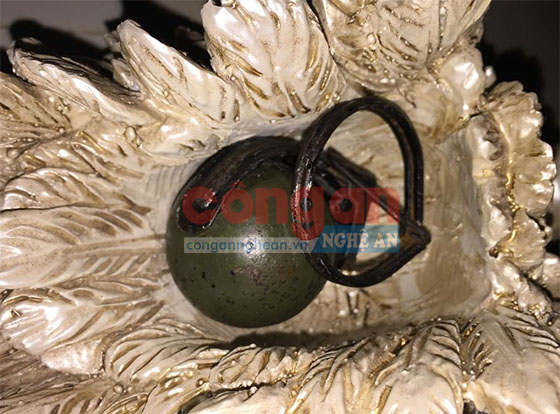 Lựu đạn được thu giữ tại nhà đối tượng