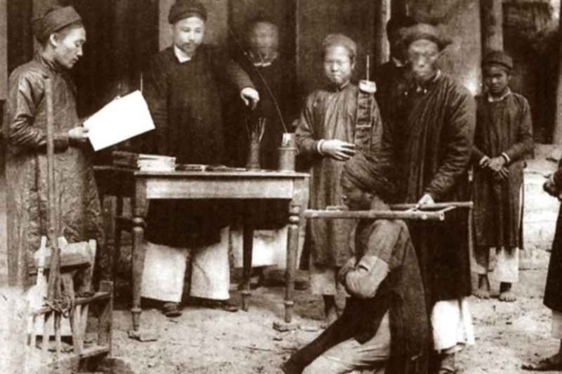 Xử án thời xưa.