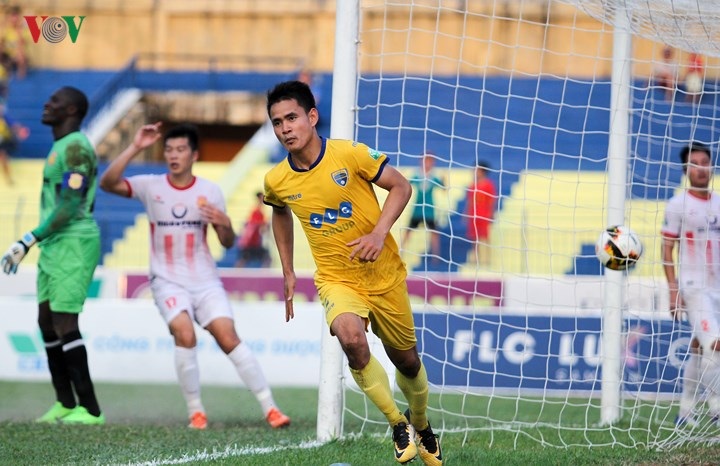 2. FLC Thanh Hóa | Hiệu số: 14 | Điểm: 46 (Á quân)