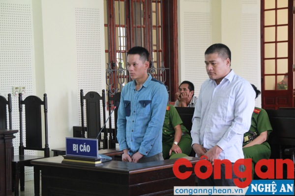 Mua bán 1 bánh hêrôin, 2 đối tượng lĩnh án 27 năm tù