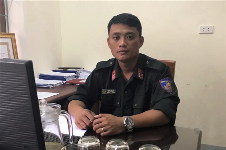 Người Bí thư Chi bộ dũng cảm thuyết phục đối tượng cầm lựu đạn ra đầu thú
