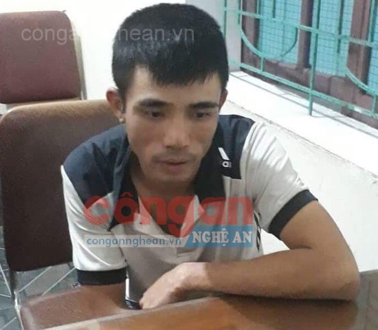 Bắt giữ đối tượng mua bán 12 kg pháo nổ