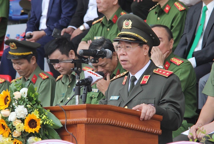 Thứ trưởng Bùi Văn Nam phát biểu chỉ đạo tại Lễ khai giảng.