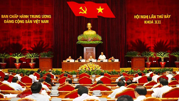 Siết chặt quản lý cán bộ theo tinh thần Nghị quyết Trung ương 7