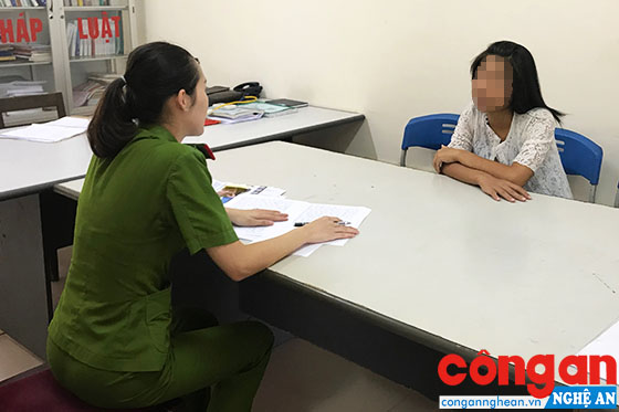 'Bánh vẽ' thu nhập cao và những cú lừa mua bán người