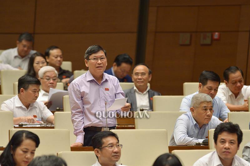 Đại biểu Tô Văn Tám, Đoàn ĐBQH tỉnh Kon Tum chất vấn Viện trưởng Viện Kiểm sát nhân dân tối cao về giải pháp nâng cao chất lượng thực hành quyền công tố và kiểm sát hoạt động tư pháp.