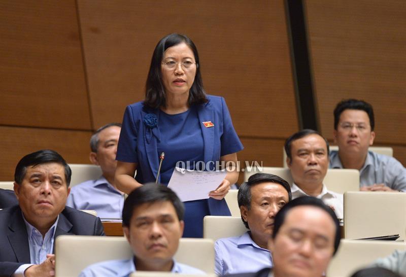 Đại biểu Lê Thị Nga chất vấn Viện trưởng Viện Kiểm sát nhân dân tối cao về thực trạng trả hồ sơ yêu cầu điều tra bổ sung tăng cao.