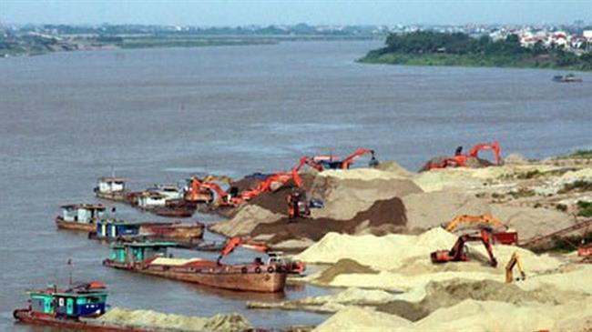 Tăng cường kiểm tra, xử lý khai thác cát, sỏi trái phép