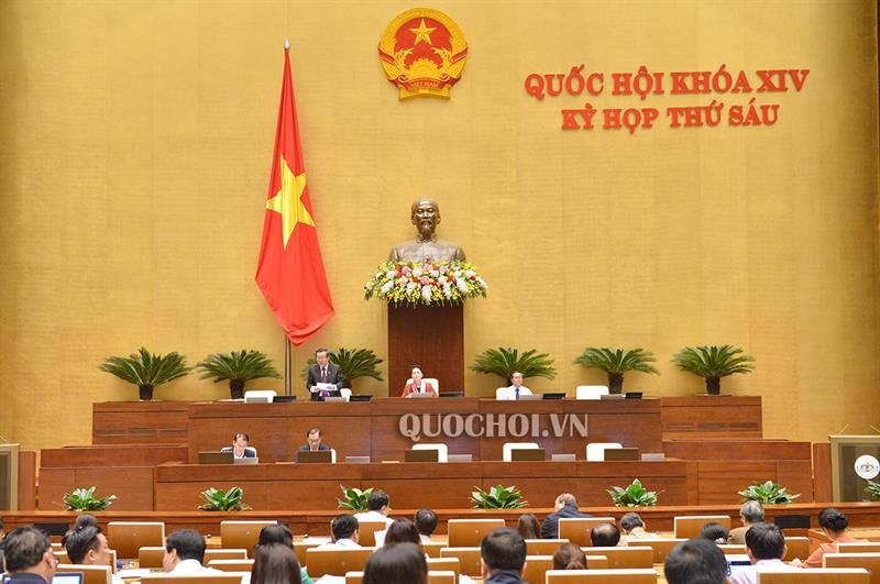 Đoàn Chủ tịch tại phiên họp sáng 08/11