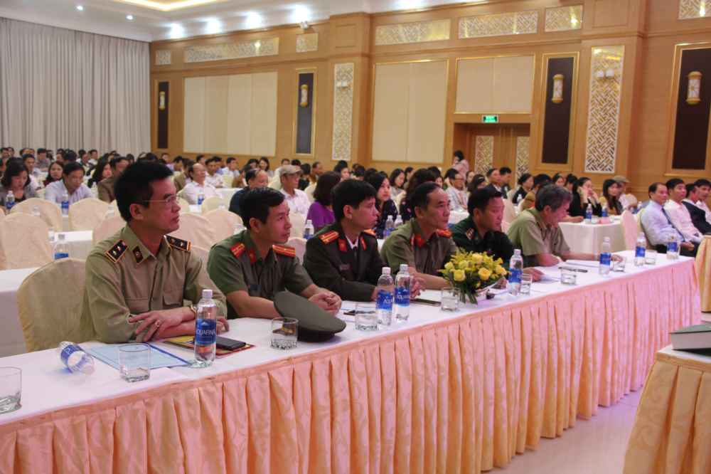 Các đại biểu dự hội nghị