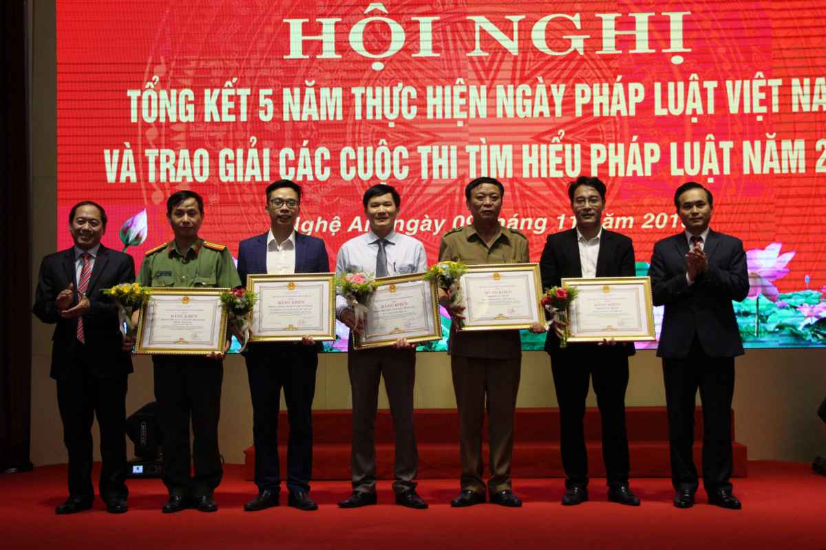 Nghệ An: Tổng kết 5 năm thực hiện Ngày pháp luật Việt Nam