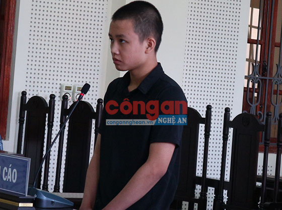 Anh trốn truy nã, em hầu tòa vì tội giết người