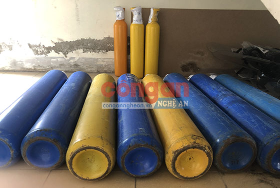 Cảnh báo về tác hại của 'bóng cười', shisha