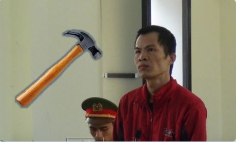 Dùng búa đập vào đầu chú họ