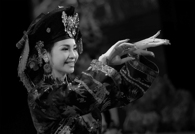 “Hát chầu văn” - tác giả Nguyễn Đức Nghĩa.