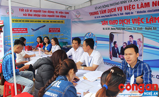 Nỗ lực kết nối người lao động với doanh nghiệp