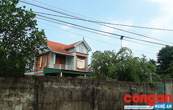 1 mảnh đất, 2 bìa đỏ?