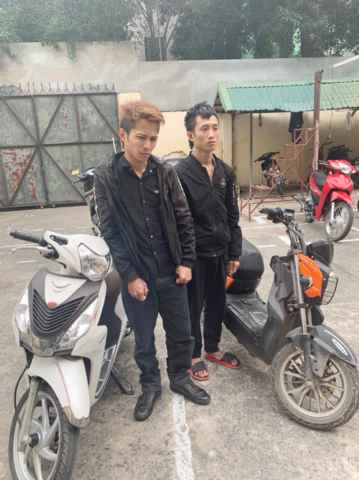 2 tên trộm rất nhiều thủ đoạn