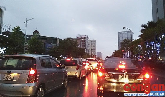TP Vinh: Đề xuất phương án giảm ùn tắc giao thông nội thành