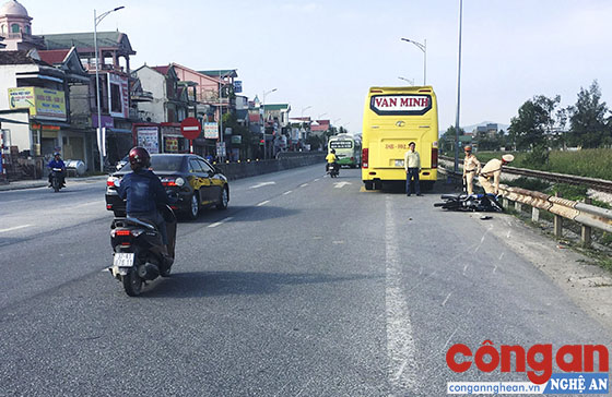 Xe giường nằm Văn Minh gây tai nạn