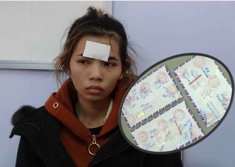 'Sơn nữ' buôn 'hàng đá'